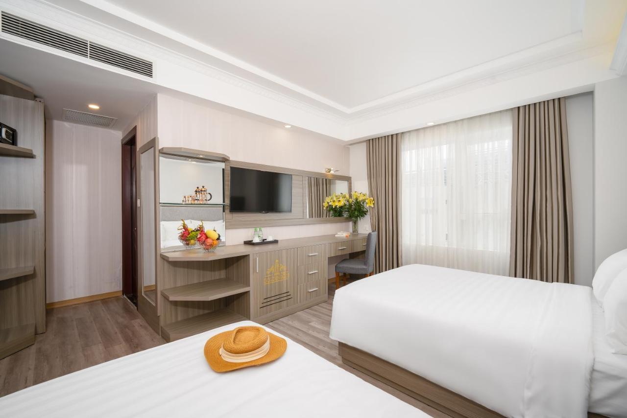 Royal Beach Hotel Da Nang Buitenkant foto